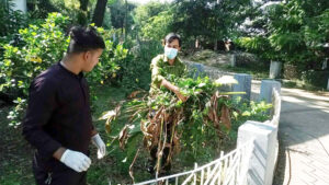 বিশ্বম্ভরপুর উপজেলা স্বাস্থ্য কমপ্লেক্সে পরিষ্কার-পরিচ্ছন্নতা অভিযান