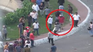 নিরস্র ছাত্র-জনতার উপর ফ্যাসিস্ট বাহিনী সাথে নিয়ে যেসব পুলিশ নামধারী ক্যাডার হামলা করেছিলো, তাদের বিচারের জন্য কি কাউকে কথা বলতে দেখেছেন?