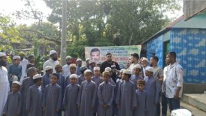 স্বজন হারানোর শোক থেকে মানবিক উদ্যোগ—করিমগঞ্জে ড. আনিছের ব্যতিক্রমী আয়োজন