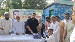 স্বজন হারানোর শোক থেকে মানবিক উদ্যোগ—করিমগঞ্জে ড. আনিছের ব্যতিক্রমী আয়োজন